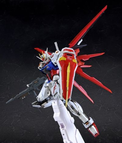 METAL BUILD 机动战士高达SEED GAT-X105+AQM/E-X01 翔翼型强袭高达