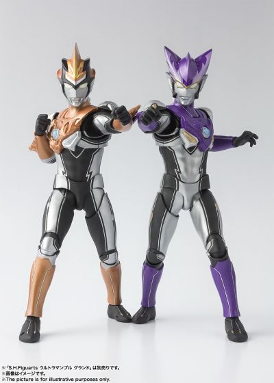 S.H.Figuarts 罗布奥特曼 布鲁奥特曼 大地形态