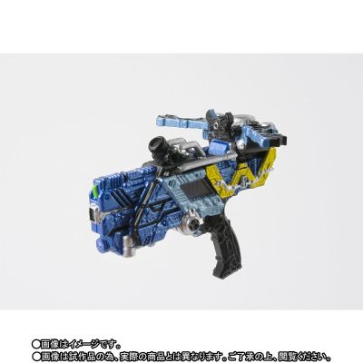 S.H.Figuarts(真骨雕制法)  假面骑士双骑 月神扳机形态