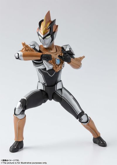 S.H.Figuarts 罗布奥特曼 布鲁奥特曼 大地形态