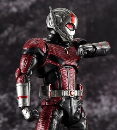 S.H.Figuarts 蚁人2：黄蜂女现身 蚁人