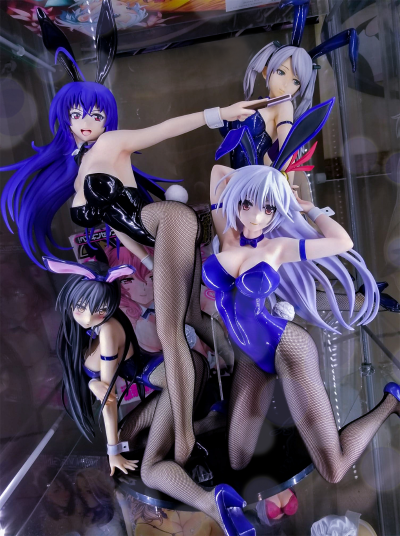 雪儿.阿朗松 兔女郎版