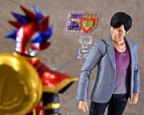 S.H.Figuarts 假面骑士艾克赛德 檀黎斗神 ～神的喜与怒～