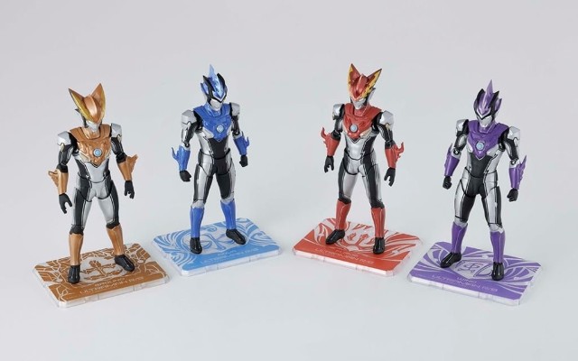 S.H.Figuarts 罗布奥特曼 布鲁奥特曼 跃水形态