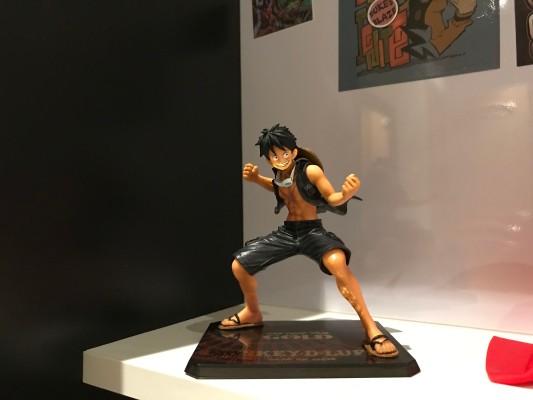 FiguartsZERO ＯＮＥ ＰＩＥＣＥ ＦＩＬＭ ＧＯＬＤ モンキー･D･ルフィ -ONE PIECE FILM GOLD Ver.- 