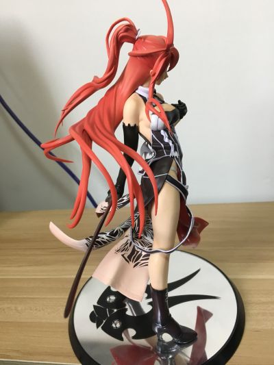 尘骸魔京  依格妮丝 