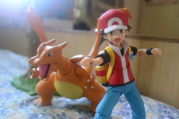 S.H.Figuarts 精灵宝可梦 喷火龙