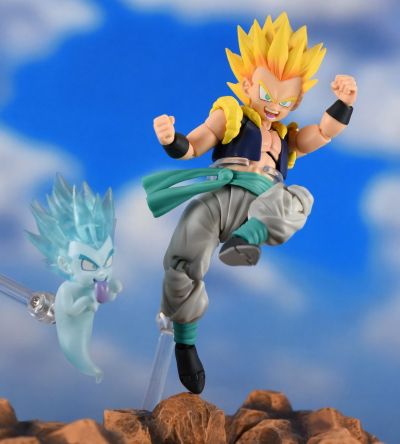 S.H.Figuarts 龙珠Z 悟天克斯超级赛亚人