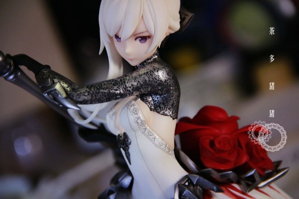 大佬已经接了我最后一单的白雪公主 十分高兴