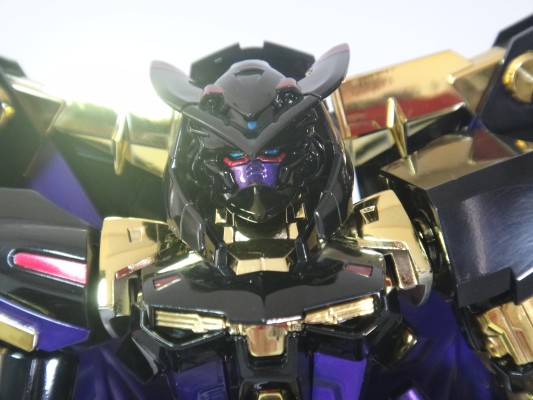 1/100高达SEED DESTINY系列 机动战士高达SEED DESTINY MBF-P01-Re2 异端高达金色机 天蜜娜