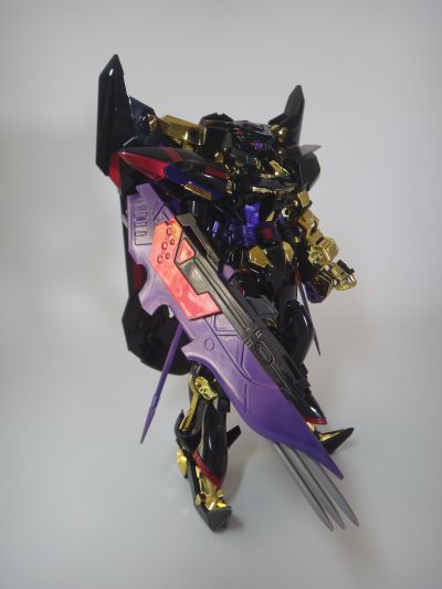 1/100高达SEED DESTINY系列 机动战士高达SEED DESTINY MBF-P01-Re2 异端高达金色机 天蜜娜