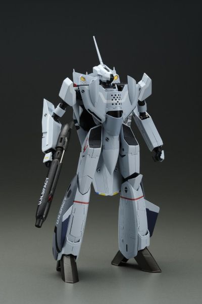 超时空要塞ZERO 1/60 完全变形VF-0A 凤凰（工藤真专用机）