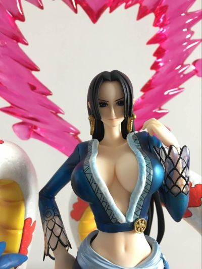 ＧＬＩＴＴＥＲ＆ＧＬＡＭＯＵＲＳ 海贼王 波雅・汉库克 Red Metallic ver. Special ver. 