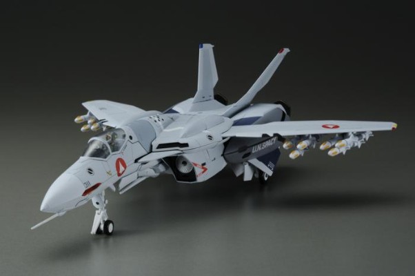 超时空要塞ZERO 1/60 完全变形VF-0A 凤凰（工藤真专用机）