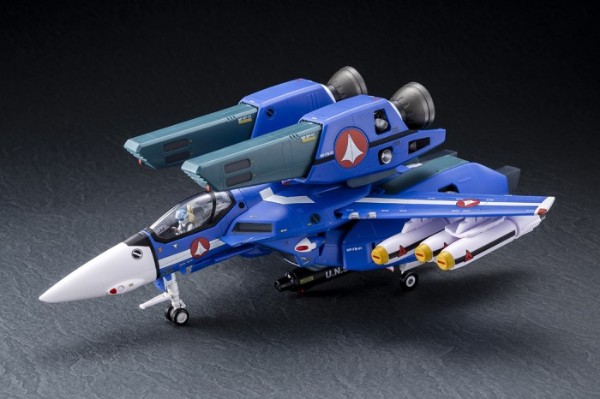 超时空要塞 VF-1J 超级女武神(马克西米利安·吉纳斯机)