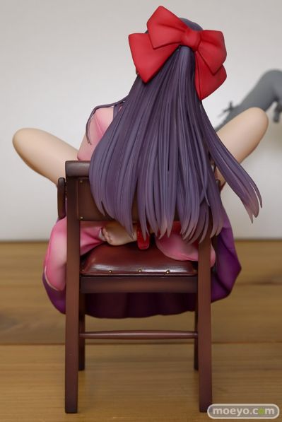 艳姿 零