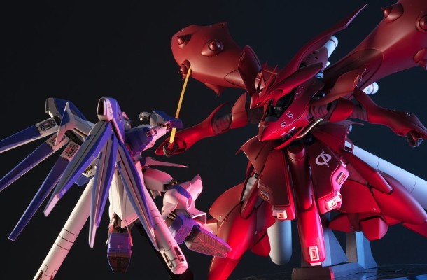 METAL ROBOT魂 机动战士高达 逆袭的夏亚系列  Hi-Nu高达