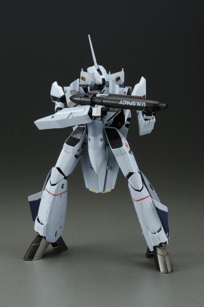 超时空要塞ZERO 1/60 完全变形VF-0A 凤凰（工藤真专用机）