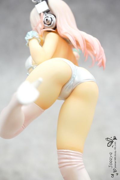 BEACH QUEENS NITRO SUPER SONIC 超级索尼子