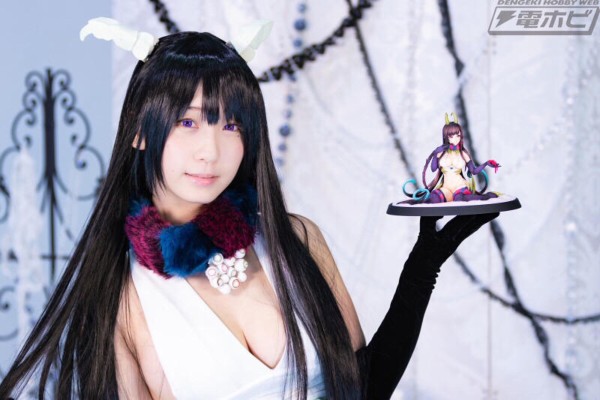 Revolve 恶魔姐姐 千夜 手办实物图x伊织萌Cos