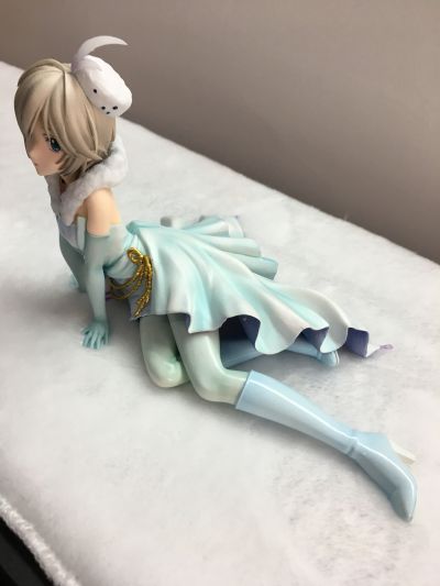 偶像大师 灰姑娘女孩 	安娜斯塔西娅 LOVE LAIKA Ver.