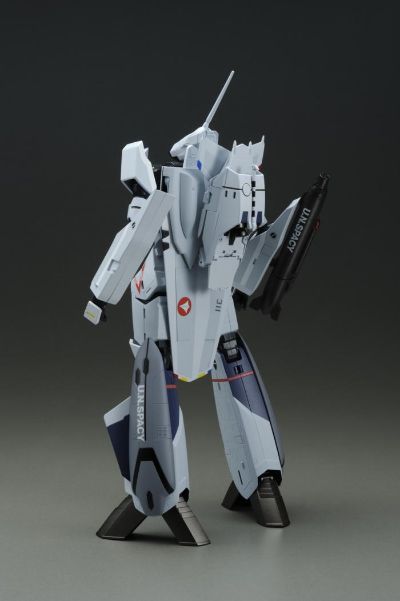 超时空要塞ZERO 1/60 完全变形VF-0A 凤凰（工藤真专用机）