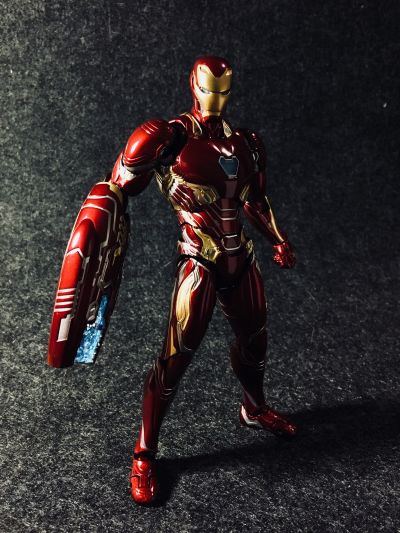 S.H.Figuarts 复仇者联盟：无限战争 钢铁侠 mk50