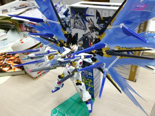 ROBOT魂 -ロボット魂-〈SIDE MS〉 强袭自由高达用 云古エフェクトパーツ＆スタンドSET（魂ウェブ限定）