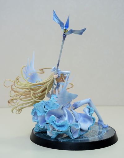 绝对纯白魔法少女  仓本艾丽卡