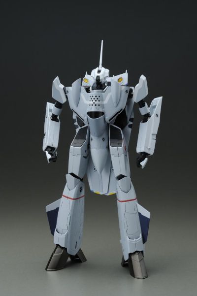 超时空要塞ZERO 1/60 完全变形VF-0A 凤凰（工藤真专用机）
