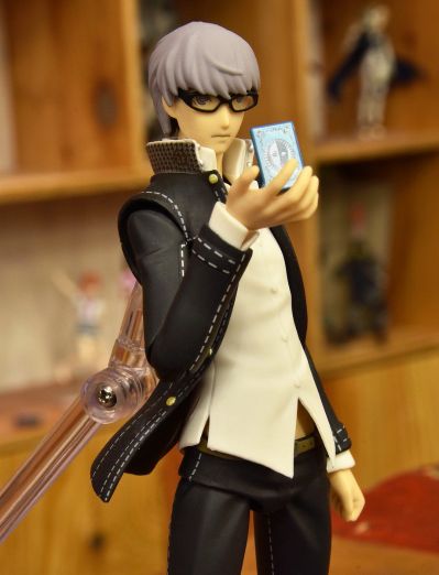 figma #256 女神异闻录4 无敌究极后桥背摔 主角