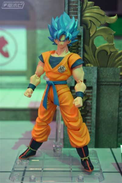 S.H.Figuarts  超级赛亚人之神超级赛亚人孙悟空-超-