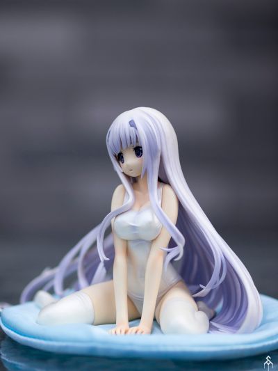 伊妮亚・谢斯切娜 -紅蕾-