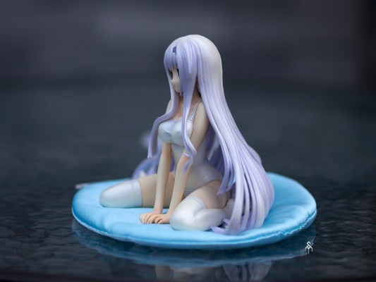 伊妮亚・谢斯切娜 -紅蕾-