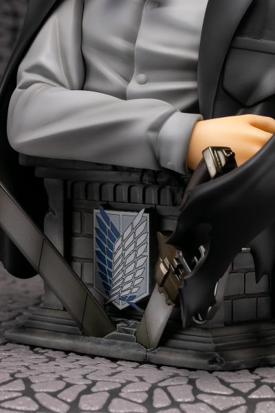 进击的巨人 利威尔 彩色版