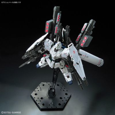 RG 1/144  全装独角兽高达