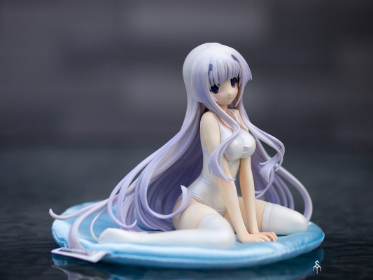 伊妮亚・谢斯切娜 -紅蕾-