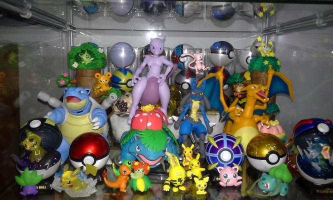 S.H.Figuarts 精灵宝可梦 喷火龙