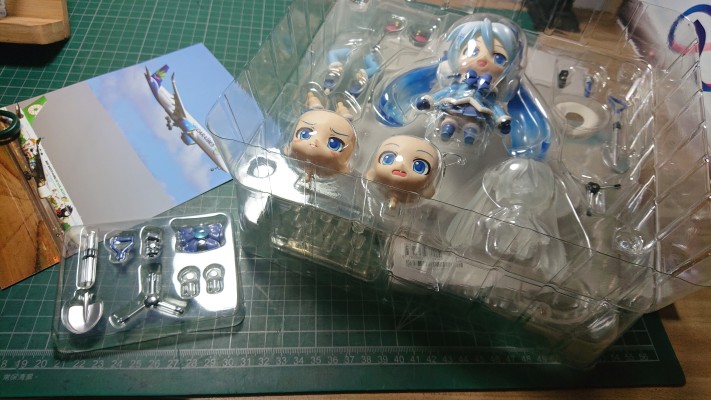 粘土人 #207 初音未来 雪未来 2012 毛绒绒外套版