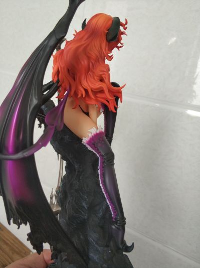 黑の守り手 屈曲角の悪魔(ディアボルス・インクリナタス)：デスデモナ