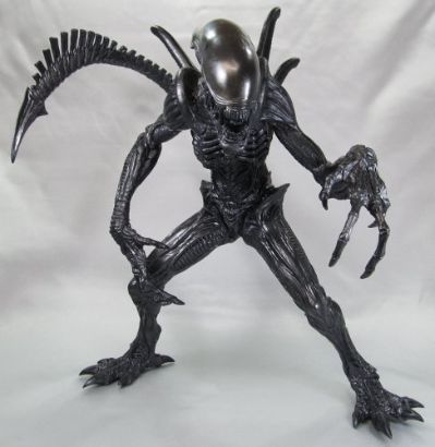 Alien Real Figure 异形大战铁血战士 异形 黑色版