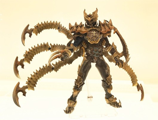 S.I.C. HERO SAGA 修卡首领-六重欧兹-