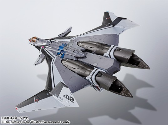 DX超合金 VF-31F 齐格飞（疾风·伊梅尔曼／梅萨·伊雷菲尔特搭乘机）