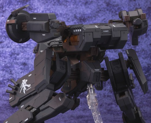 潜龙谍影 暴龙核武机甲  黑色