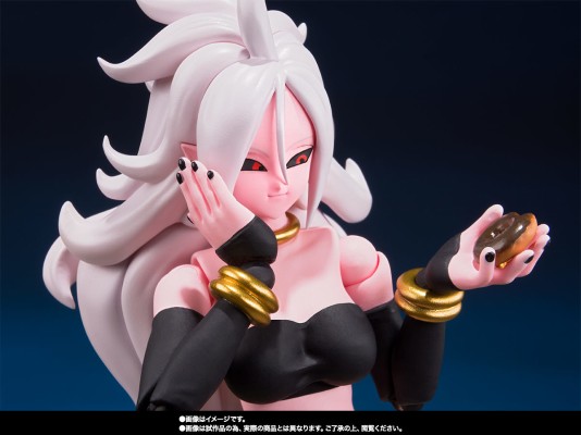 S.H.Figuarts 龙珠斗士Z 人造人21号