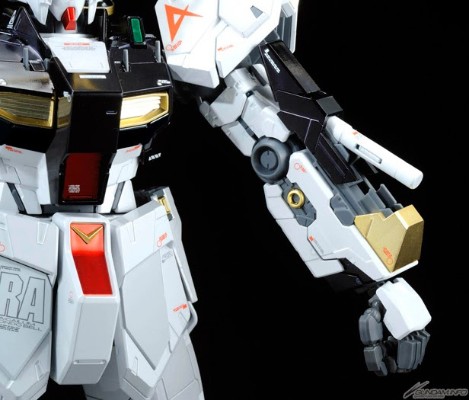 MG 1/100 RX-93  ν高达  Ka版 钛金质感