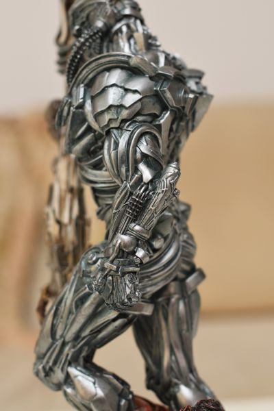 幻魔大战 战士Vega 雕像