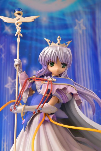 夜明前的琉璃色 菲娜・法姆・阿修莱特 皇家礼服版