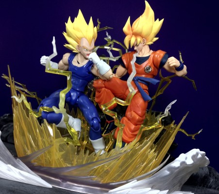 S.H.Figuarts 孙悟空-在地球成长的赛亚人-