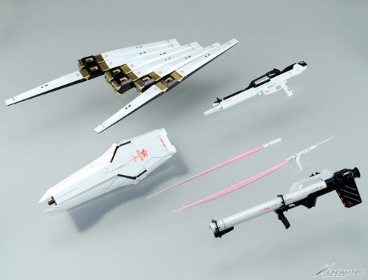 MG 1/100 RX-93  ν高达  Ka版 钛金质感